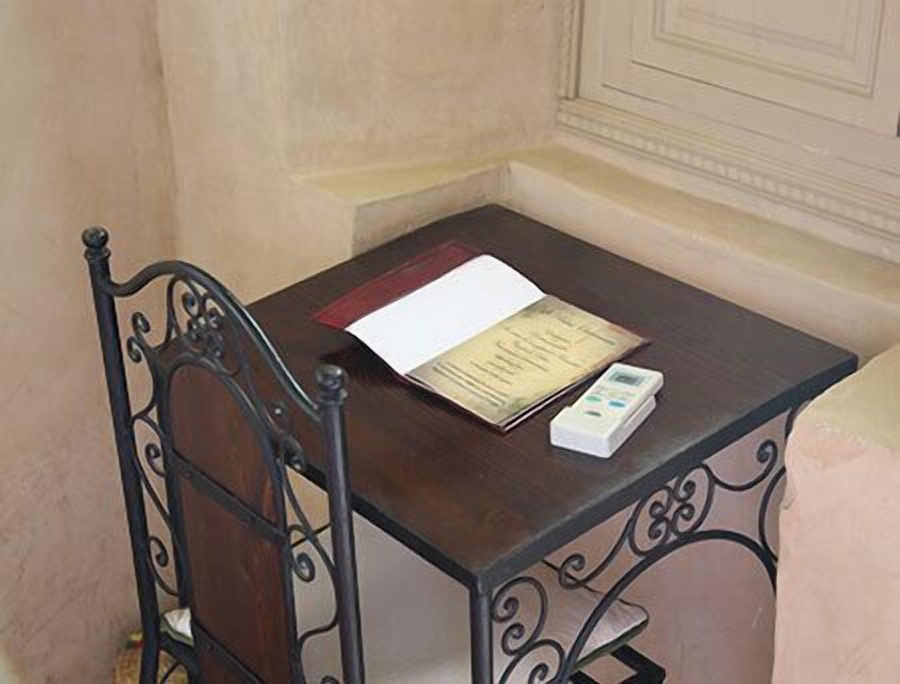 Palais Oumensour Bed & Breakfast ทารัวแดนท์ ภายนอก รูปภาพ