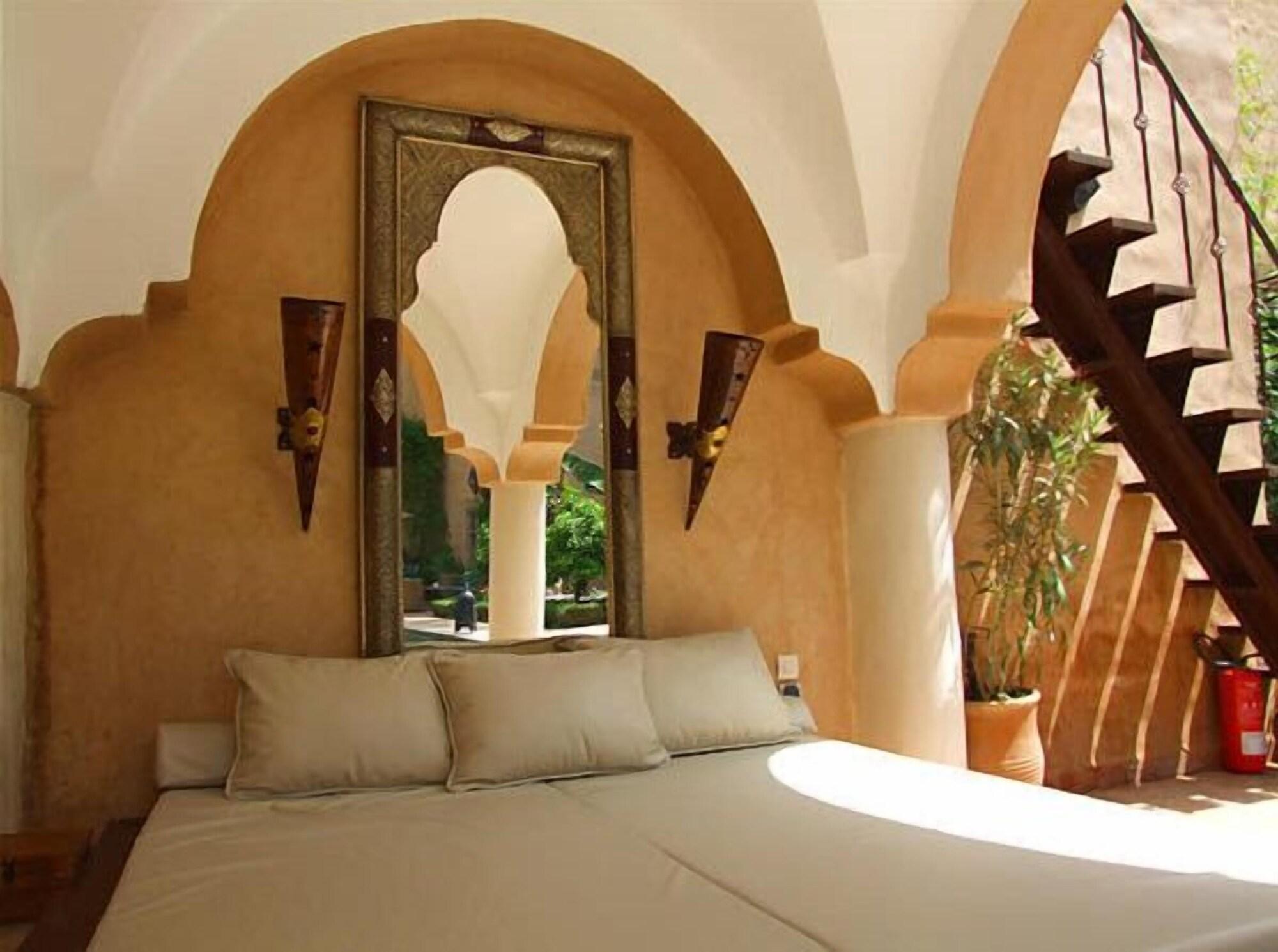 Palais Oumensour Bed & Breakfast ทารัวแดนท์ ภายนอก รูปภาพ