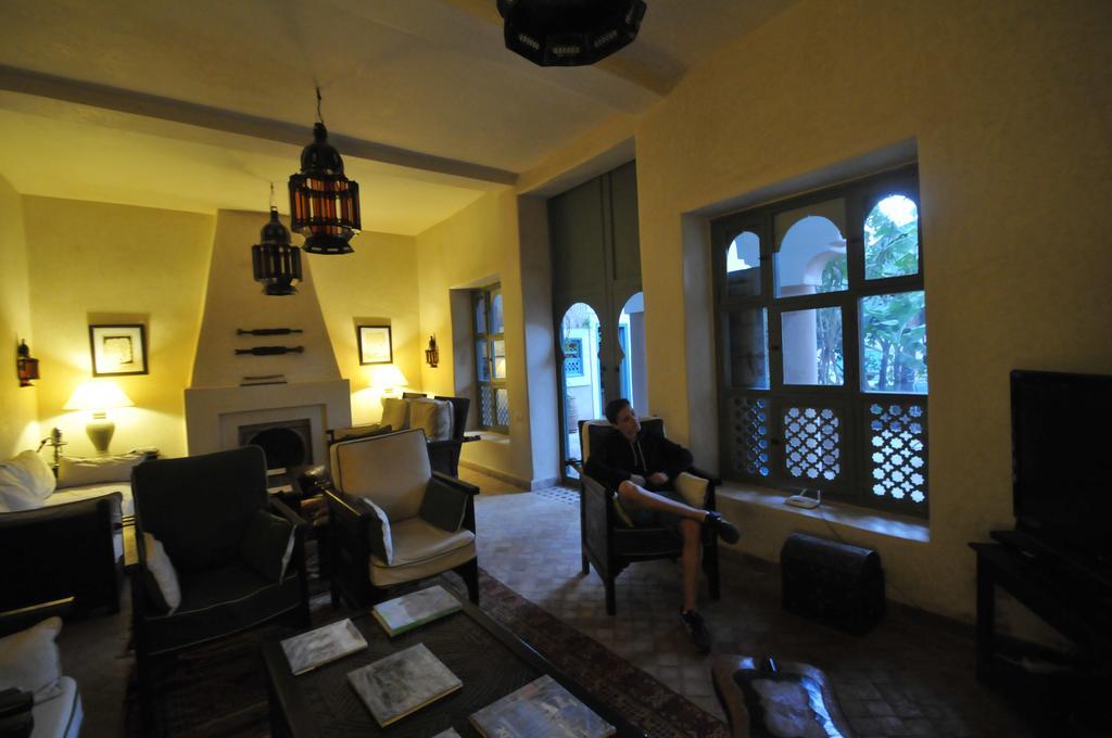 Palais Oumensour Bed & Breakfast ทารัวแดนท์ ภายนอก รูปภาพ