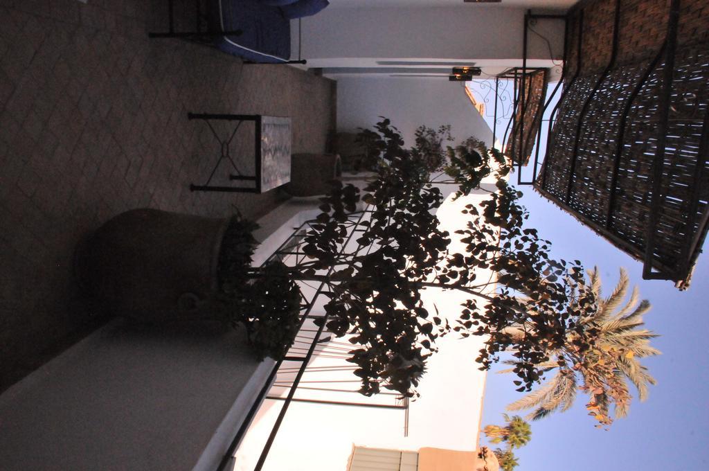 Palais Oumensour Bed & Breakfast ทารัวแดนท์ ภายนอก รูปภาพ